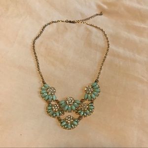 2/25$ 🎀 Aldo necklace